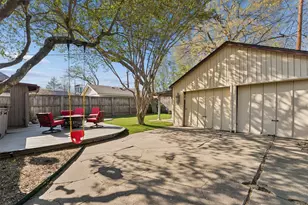 6415 Lakeshore Dr, Dallas, TX 75214 - Photo 35