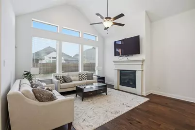 2217 Moore Valley Drive, McKinney, TX 75071 - Photo 3