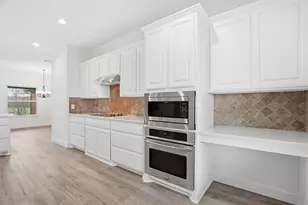 1412 Wedgewood Dr, Cleburne, TX 76033 - Photo 11