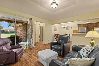 8521 Holly Street, Frisco, TX 75034 - Photo 5