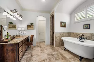 2301 Bella Lago Dr, Flower Mound, TX 75022 - Photo 19