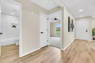 9131 High Plain Ln, Dallas, TX 75249 - Photo 5