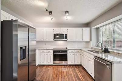 2047 Wanderlust Drive, Lewisville, TX 75067 - Photo 15