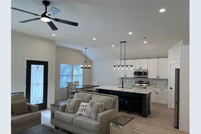 301 E 14th Avenue, Corsicana, TX 75110 - Photo 13