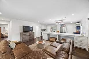 9422 Lenel Pl, Dallas, TX 75220 - Photo 11