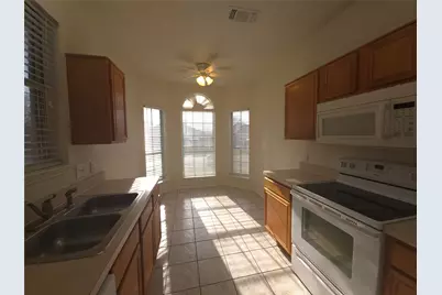 6405 Freshwater Lane, Fort Worth, TX 76179 - Photo 9