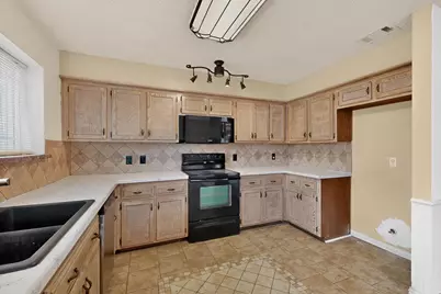 2800 Hedgeway Drive, Arlington, TX 76016 - Photo 15