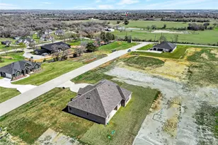 209 Basalt Ln, Reno, TX 76020 - Photo 35