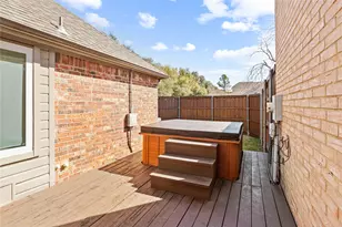 8718 Falls Rd, Irving, TX 75063 - Photo 27