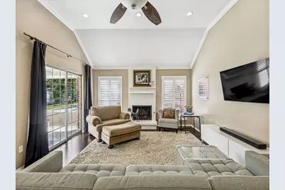 808 Canyon Valley Drive, McKinney, TX 75071 - Photo 7