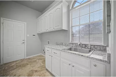 686 Cattlebaron Parc Drive, Fort Worth, TX 76108 - Photo 9