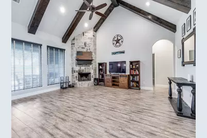 400 Christian Way, Azle, TX 76020 - Photo 5