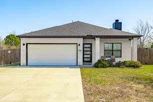 9309 Ronald Dr, Fort Worth, TX 76134 - Photo 1