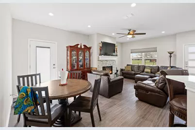 9309 Ronald Drive, Fort Worth, TX 76134 - Photo 7