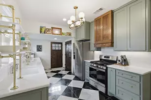 2233 Fairmount Ave, Fort Worth, TX 76110 - Photo 11