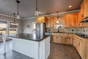 8500 Nix Rd, Tolar, TX 76476 - Photo 17