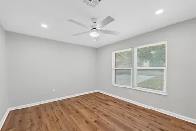 2512 Stewart Drive, Waco, TX 76708 - Photo 3