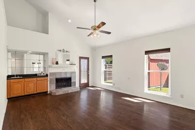 2151 Falcon Ridge Drive, Carrollton, TX 75010 - Photo 7