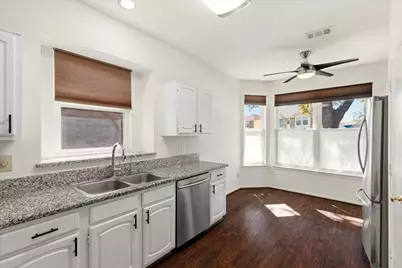 2151 Falcon Ridge Drive, Carrollton, TX 75010 - Photo 11