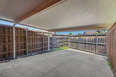 2151 Falcon Ridge Drive, Carrollton, TX 75010 - Photo 37