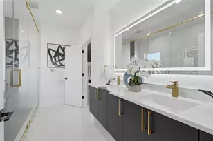 1402 Hutchins Ave, Dallas, TX 75203 - Photo 11