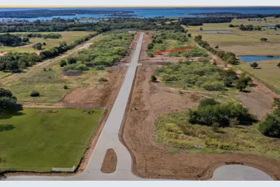 800 Vest Lane, Pilot Point, TX 76258 - Photo 3