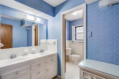 9824 Ravensway Drive, Dallas, TX 75238 - Photo 17