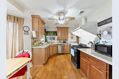 2153 W Lotus Avenue, Fort Worth, TX 76111 - Photo 9