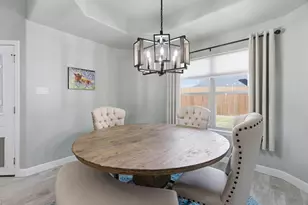 806 Colorado River Dr, Granbury, TX 76048 - Photo 13