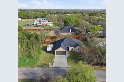 806 Colorado River Drive, Granbury, TX 76048 - Photo 5