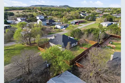 806 Colorado River Drive, Granbury, TX 76048 - Photo 31