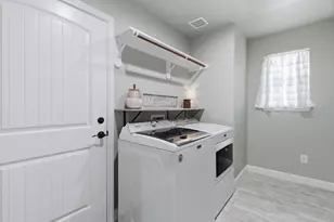 806 Colorado River Dr, Granbury, TX 76048 - Photo 23