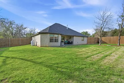 806 Colorado River Drive, Granbury, TX 76048 - Photo 3