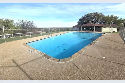 806 Colorado River Drive, Granbury, TX 76048 - Photo 33