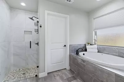 806 Colorado River Drive, Granbury, TX 76048 - Photo 21