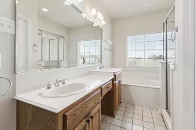 1062 Savannah Lane, Oak Ridge, TX 75142 - Photo 31