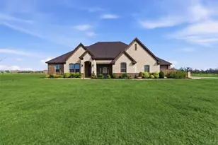 429 Hartley Wy, Azle, TX 76020 - Photo 3