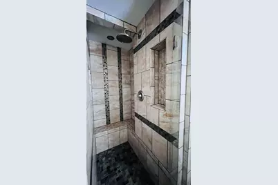 2405 Donna Drive, Grand Prairie, TX 75051 - Photo 17