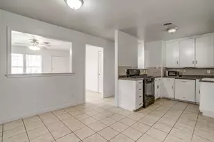 109 NE Cindy Ln, Burleson, TX 76028 - Photo 9