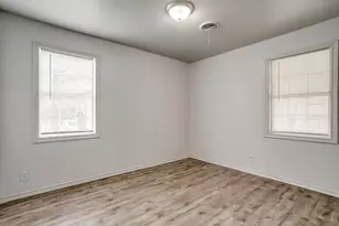 109 NE Cindy Ln, Burleson, TX 76028 - Photo 15