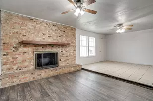 109 NE Cindy Ln, Burleson, TX 76028 - Photo 7