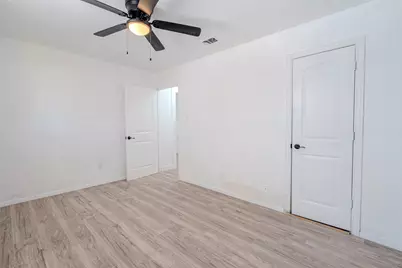 1022 Shenandoah Drive, Arlington, TX 76014 - Photo 15