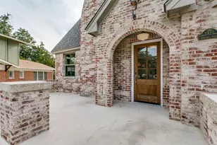 1821 Warner Rd, Fort Worth, TX 76110 - Photo 3