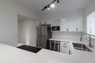 5921 Gaston Ave, Dallas, TX 75214 - Photo 5