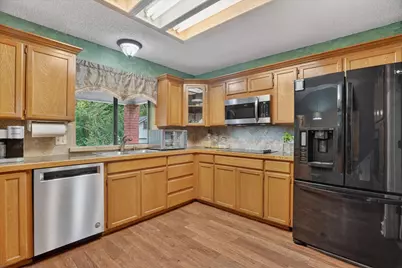 300 Post Lane, Burleson, TX 76028 - Photo 11