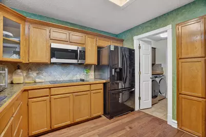 300 Post Lane, Burleson, TX 76028 - Photo 9
