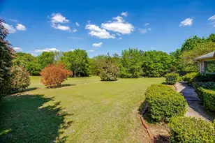 336 Plantation Dr E, Burleson, TX 76028 - Photo 33