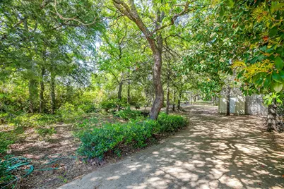 336 Plantation Drive E, Burleson, TX 76028 - Photo 35