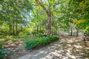 336 Plantation Dr E, Burleson, TX 76028 - Photo 35