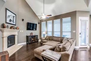 1405 Big Creek Dr, McKinney, TX 75071 - Photo 9